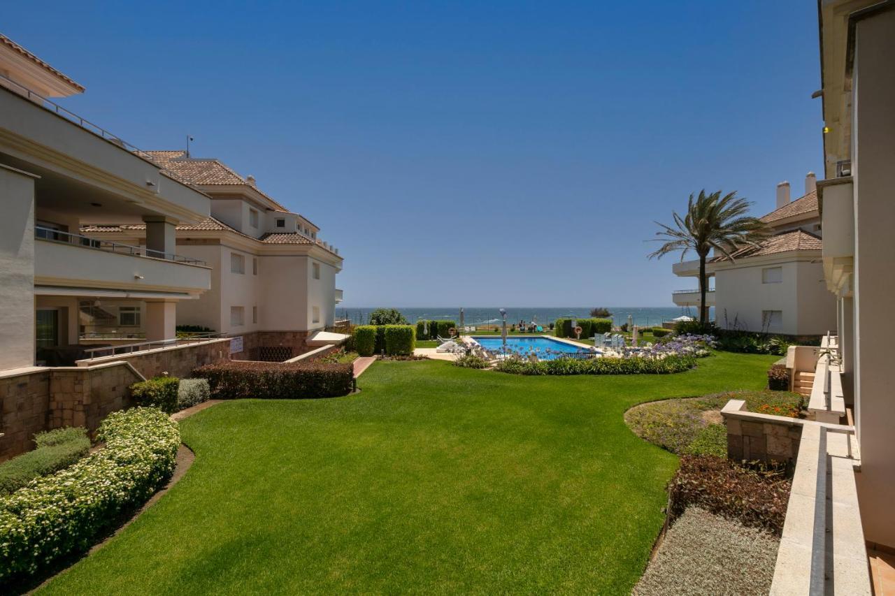 322 Heaven Apartments, Guadalmansa Playa Apartment